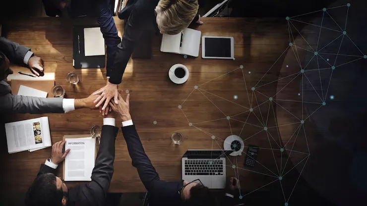 AI vs Traditional Invoice Software: Which One Wins in 2026? - Aviy AI invoicing