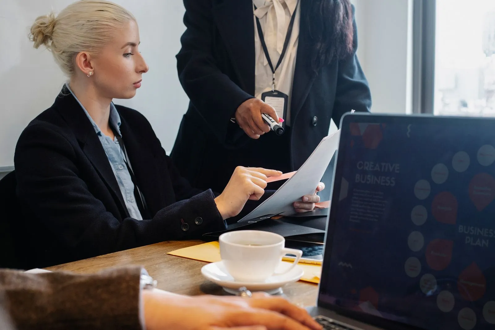Best Invoicing Software for Agencies (2026 Buyer's Guide) - Aviy AI invoicing