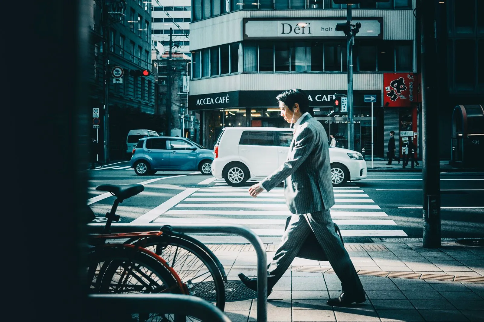 Building a Financially Healthy Business: The Complete 2026 Guide - Aviy AI invoicing