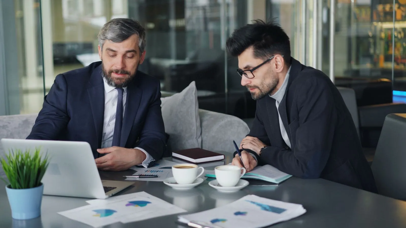 Building an Automated Business From Scratch: The 2026 Playbook - Aviy AI invoicing