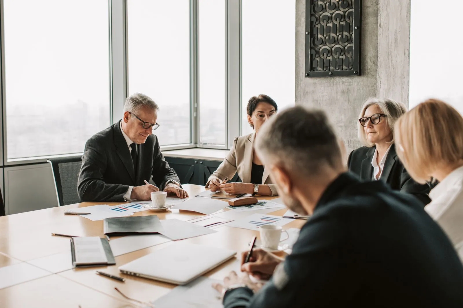 Business Consultant Invoice Template: Free Guide and Examples - Aviy AI invoicing