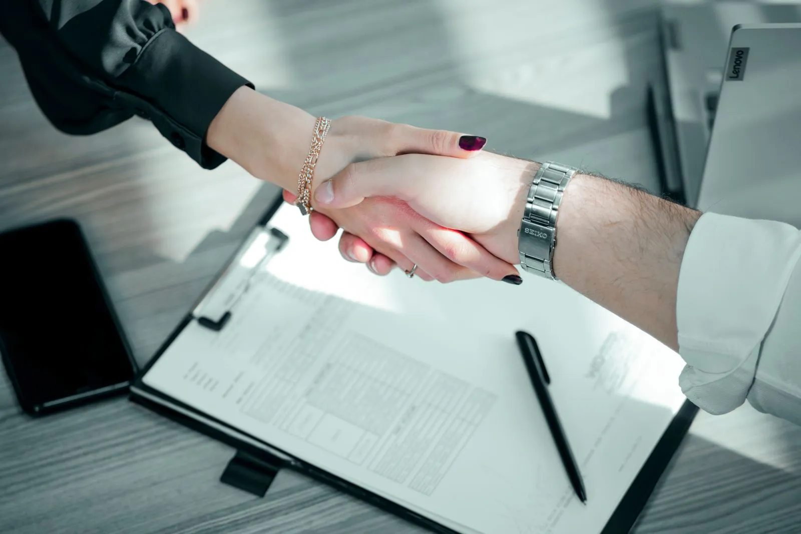 Cash Flow Statement Explained: A Plain-English Guide for Small Businesses - Aviy AI invoicing