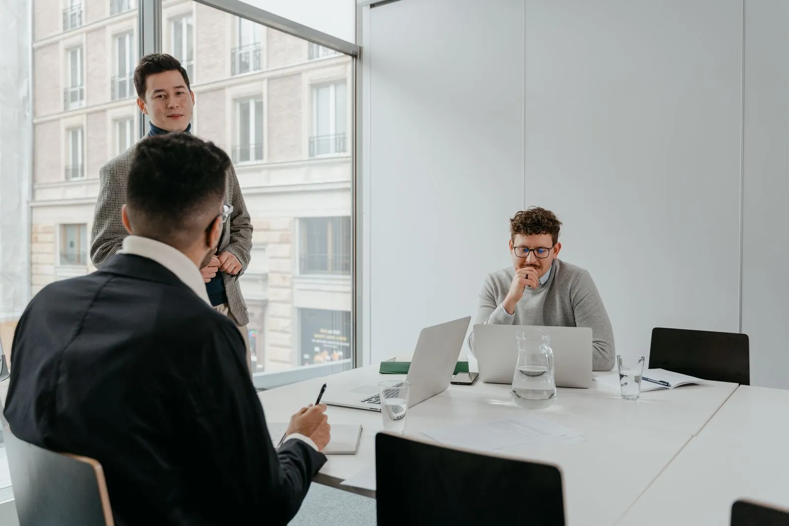 Client Follow-Up Strategies That Work (2026 Guide) - Aviy AI invoicing