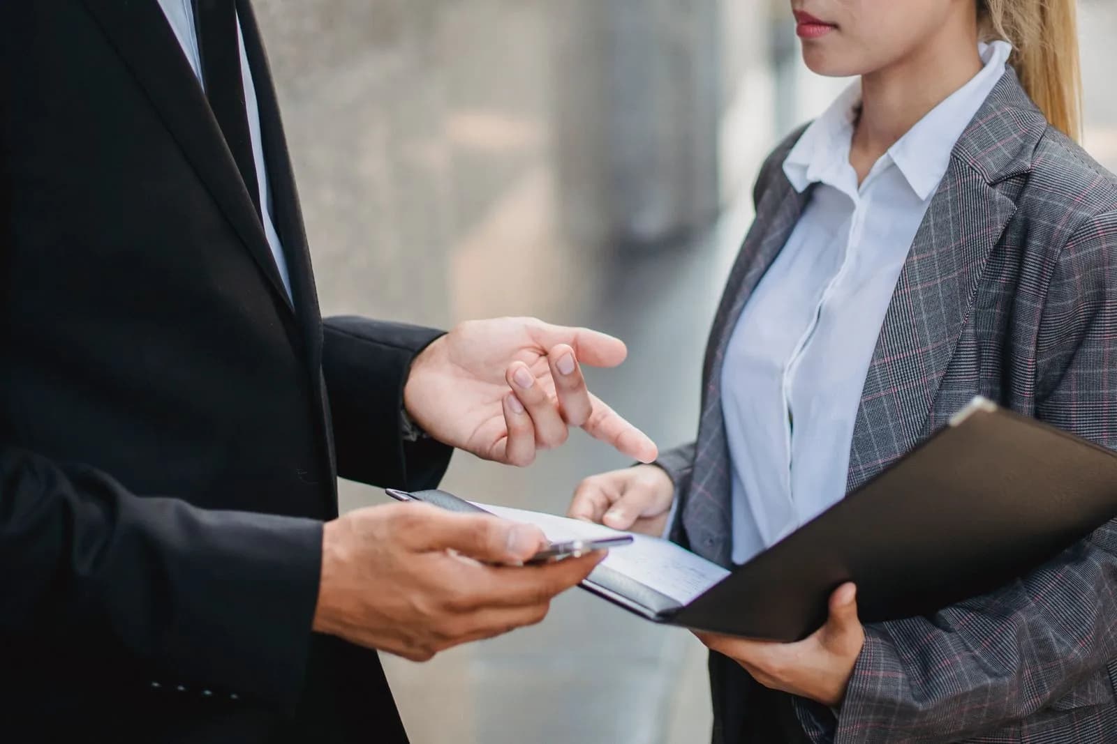 Common AI Implementation Mistakes (and How to Avoid Them) - Aviy AI invoicing