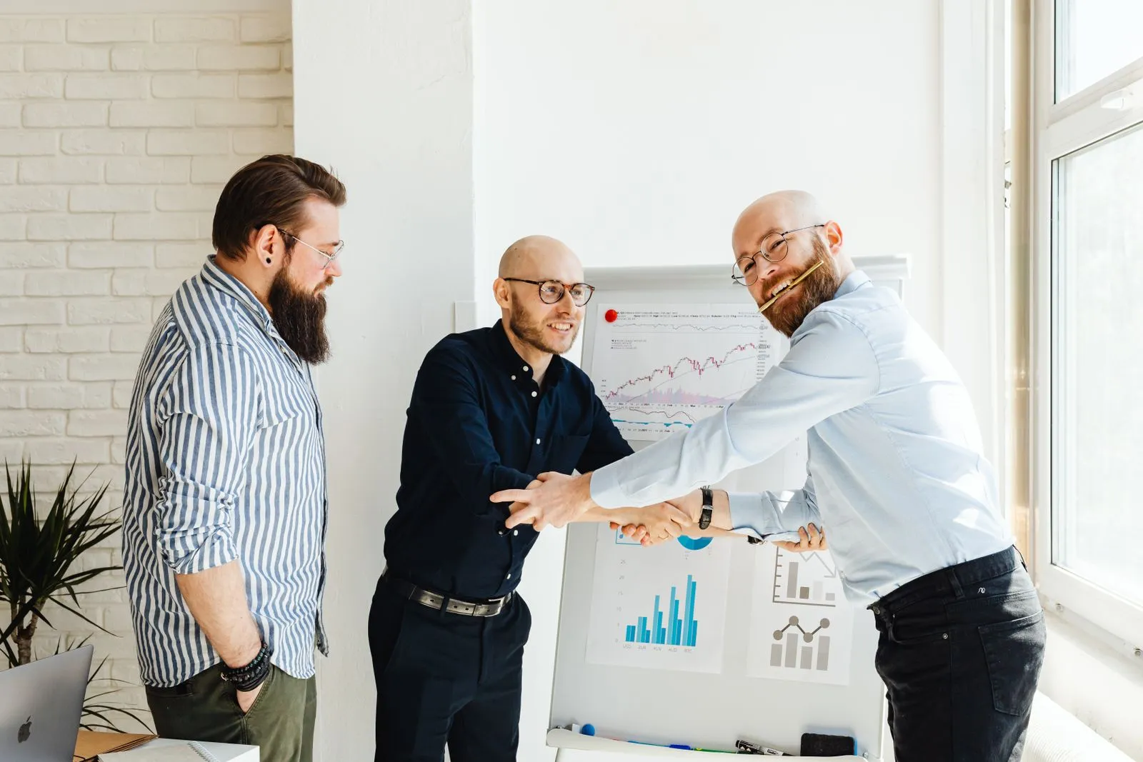How to Invoice Clients in New Zealand: The Complete 2026 Guide - Aviy AI invoicing
