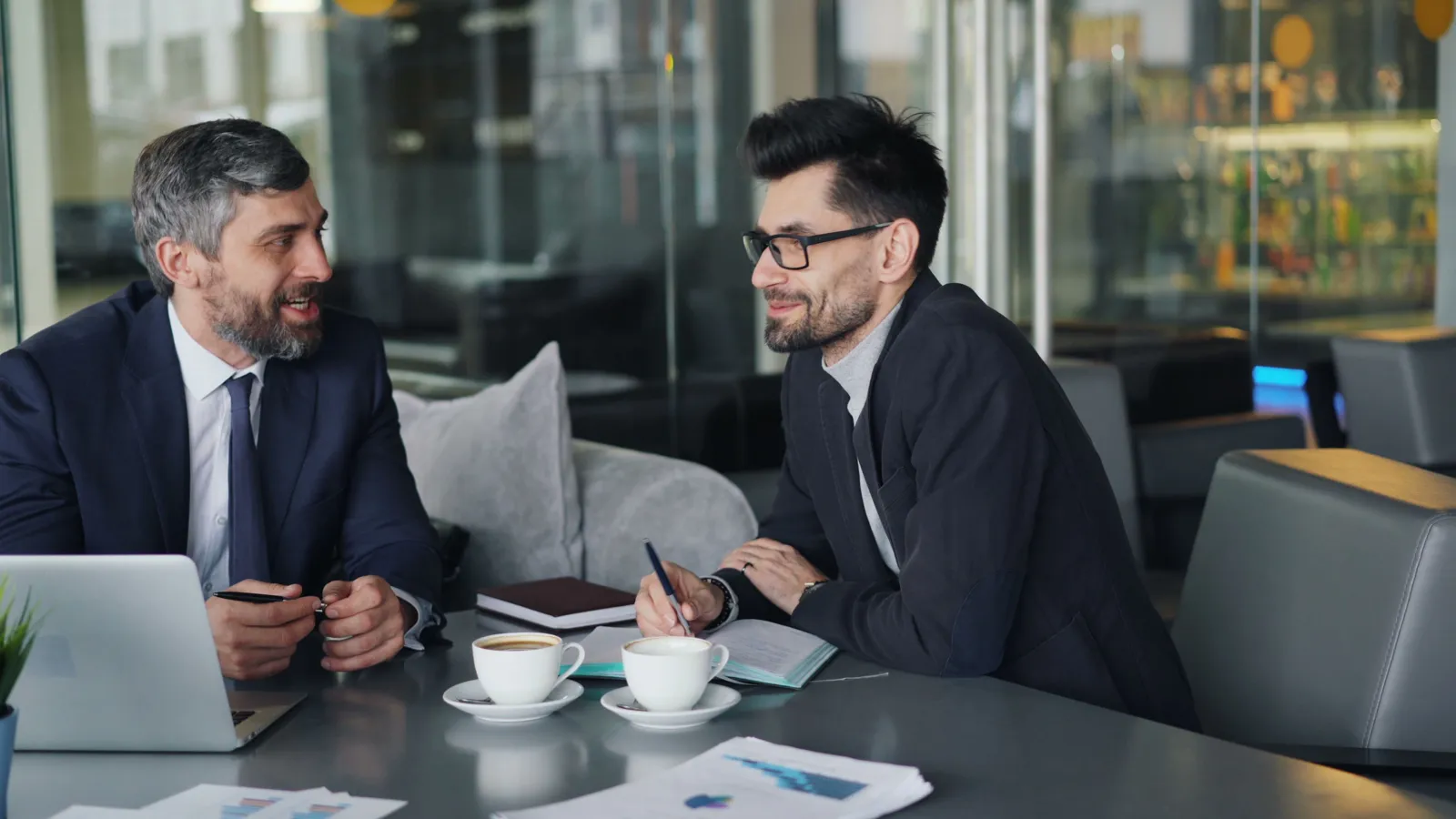 How to Start a Coaching Business: The Complete 2026 Guide - Aviy AI invoicing