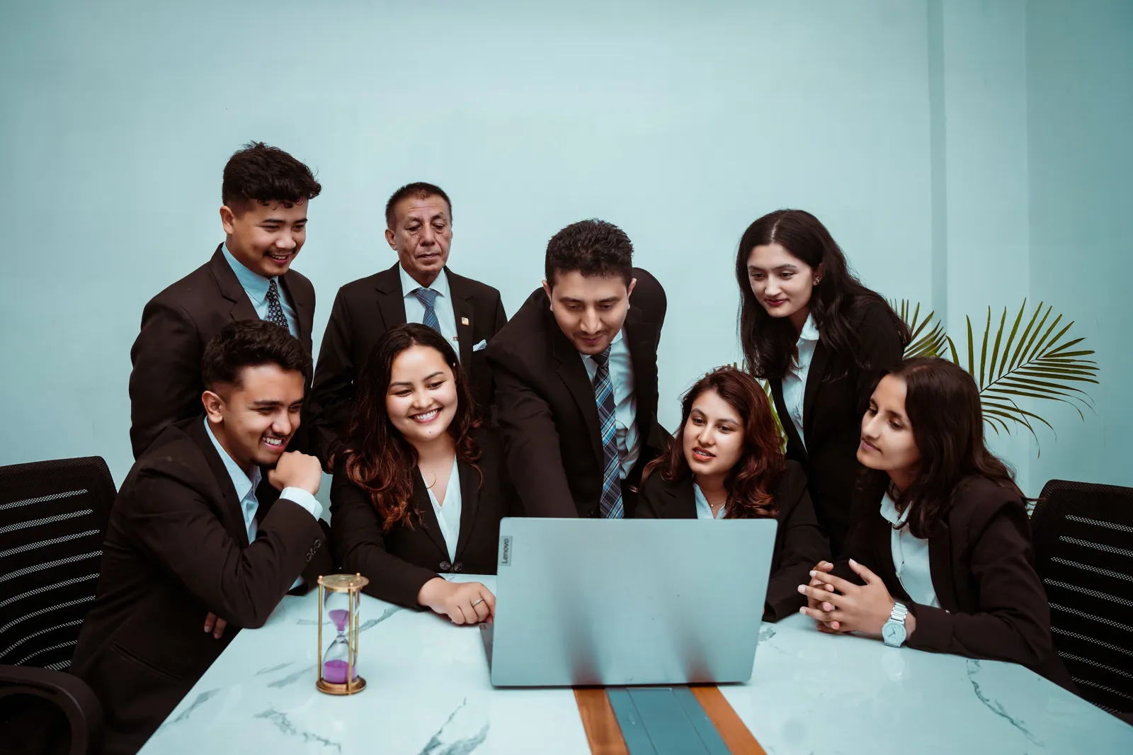 How to Start a Social Media Management Agency (2026 Guide) - Aviy AI invoicing