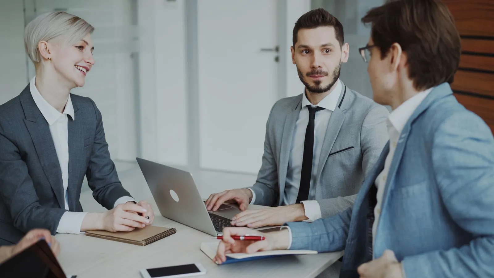 Invoice Audit Trails Explained: A Complete 2026 Guide - Aviy AI invoicing