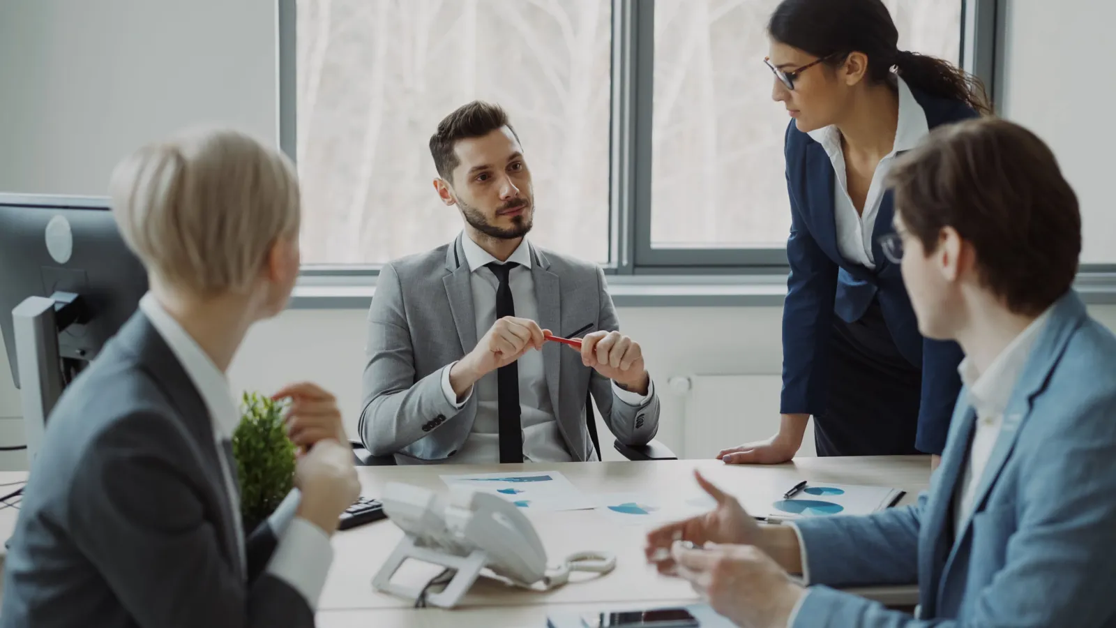 Pricing Psychology Explained: How to Price So Customers Say Yes - Aviy AI invoicing