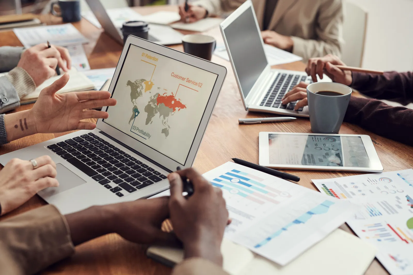 Building a Sales Funnel for Service Businesses: The Complete 2026 Guide - Aviy AI invoicing