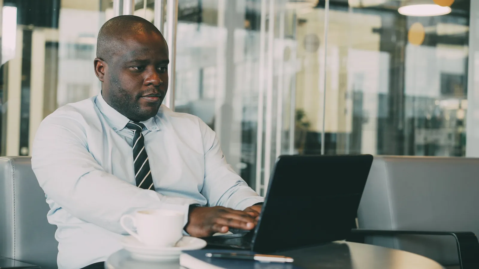 Secure File Sharing for Businesses: The Complete 2026 Guide - Aviy AI invoicing