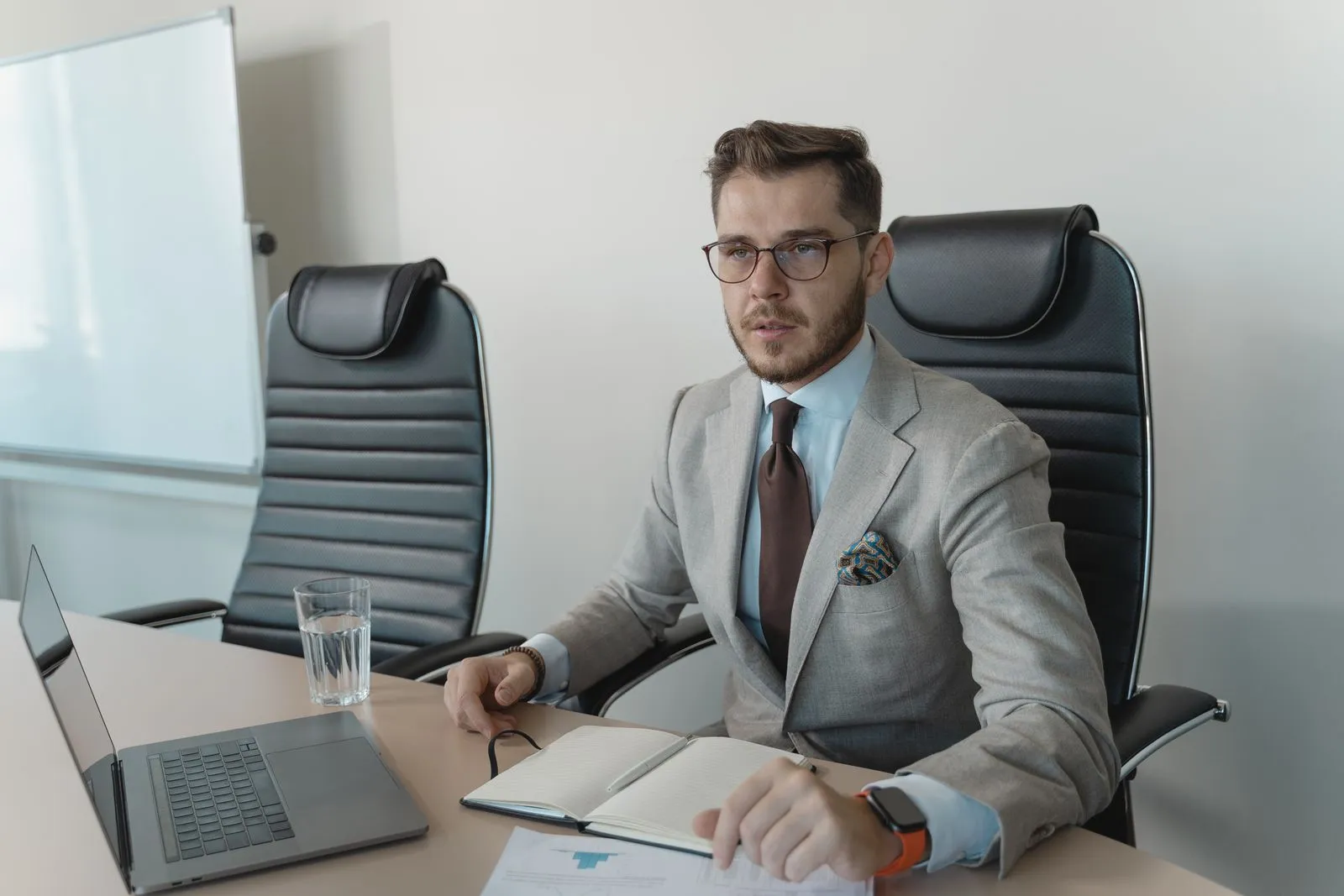 Single-Entry vs Double-Entry Accounting: A Plain-English Guide - Aviy AI invoicing