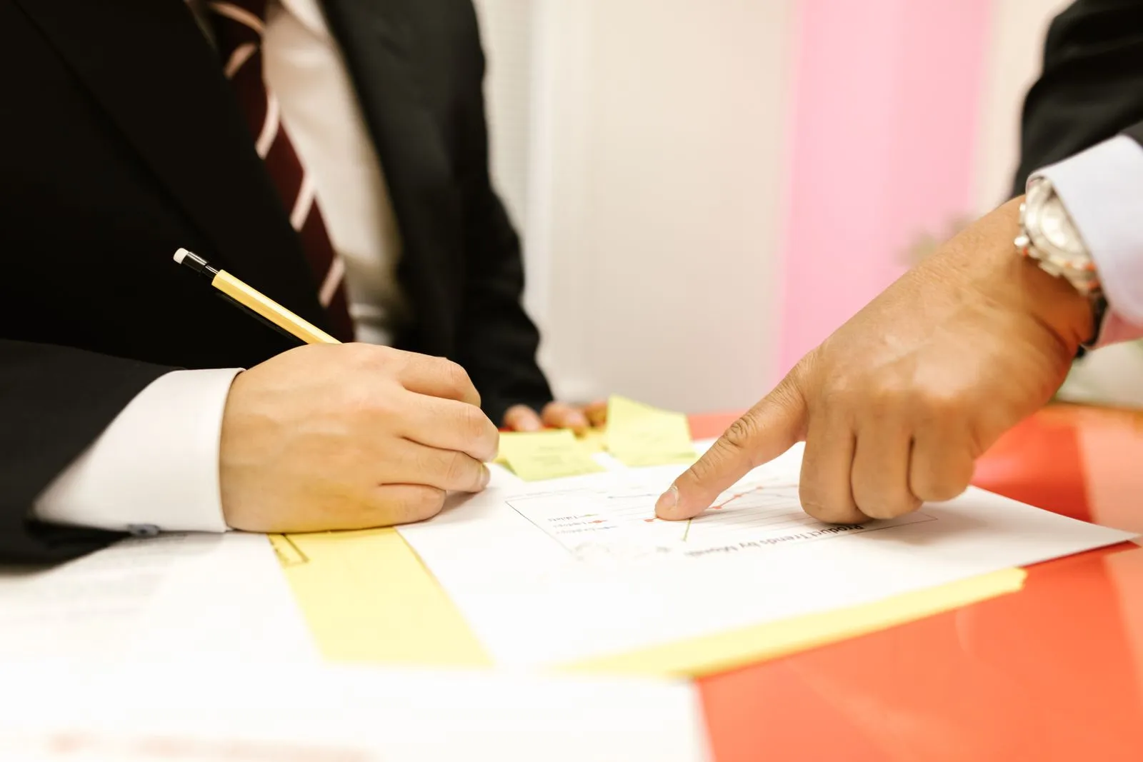 Tax Deductible Business Expenses: A Practical Guide - Aviy AI invoicing