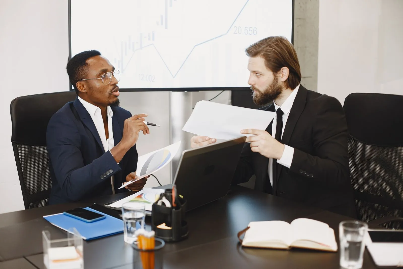 Tax Planning for Freelancers: The Complete 2026 Guide - Aviy AI invoicing