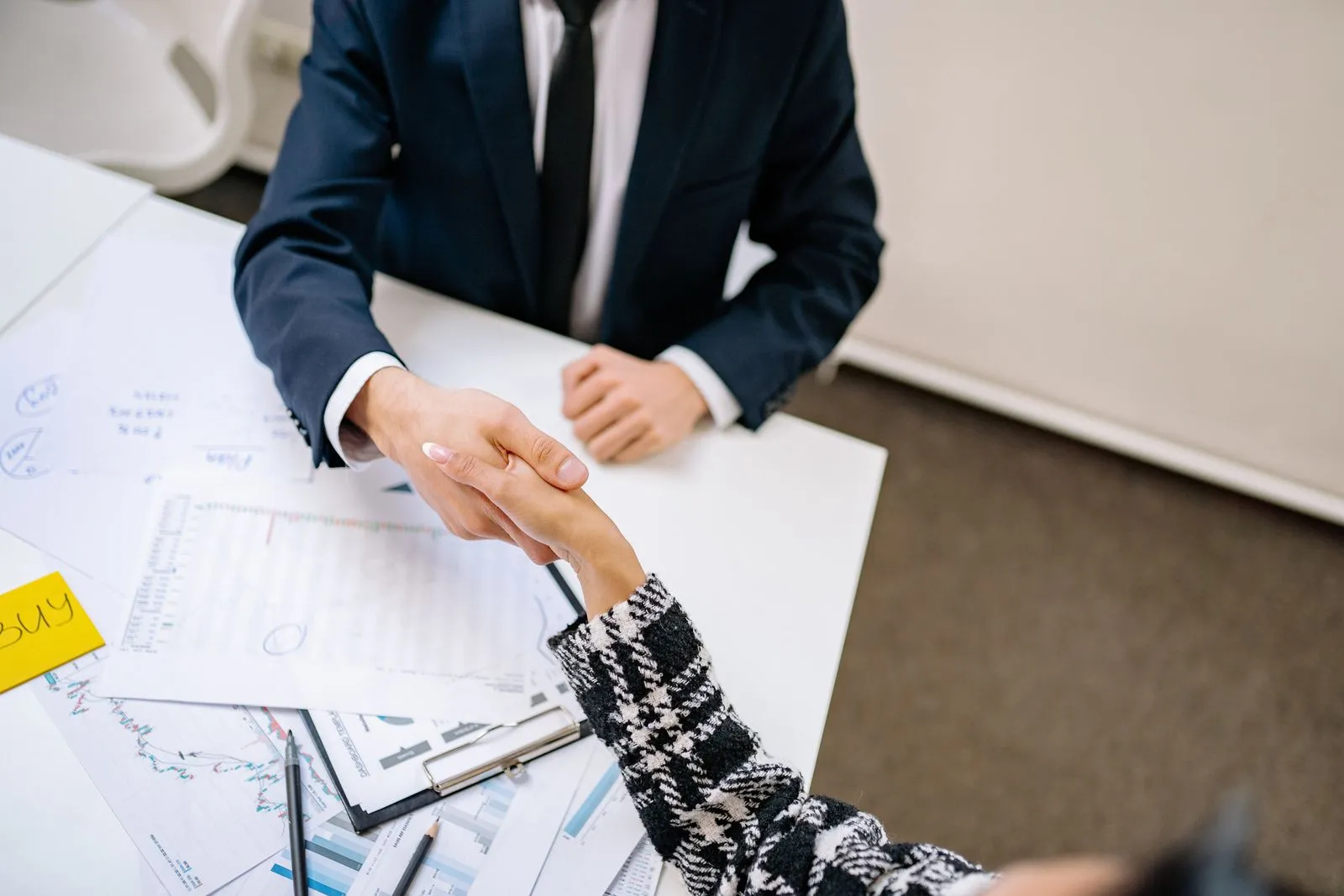 The Ultimate Guide to Getting Paid Faster - Aviy AI invoicing