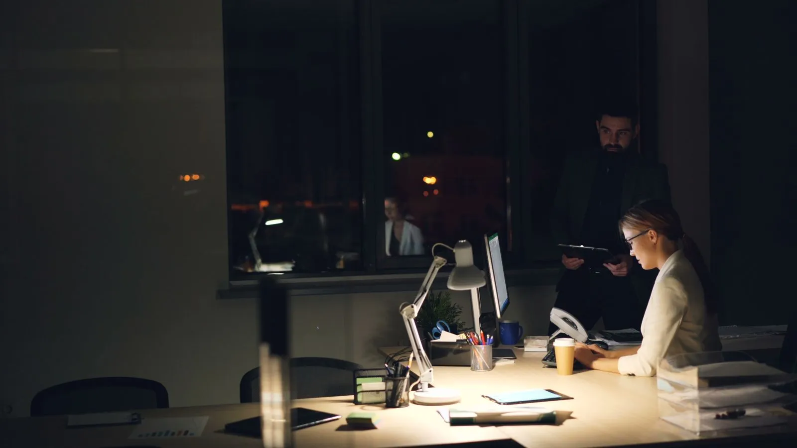 Why Clients Pay Late (and How to Stop It) - Aviy AI invoicing