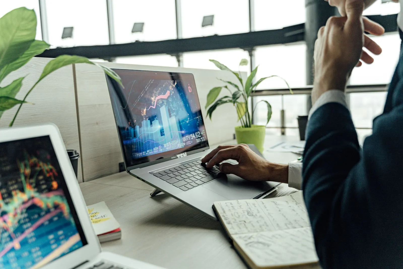 Why Professional Invoices Increase Payment Speed (And How to Get Paid Faster) - Aviy AI invoicing
