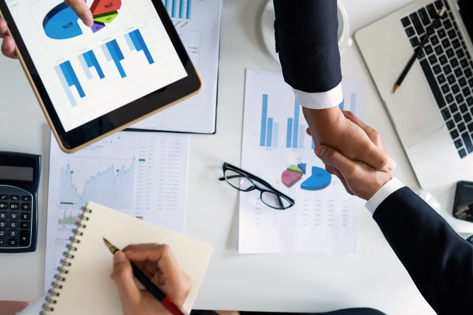 Barber Invoice Template: Free Guide and Examples - Aviy AI invoicing