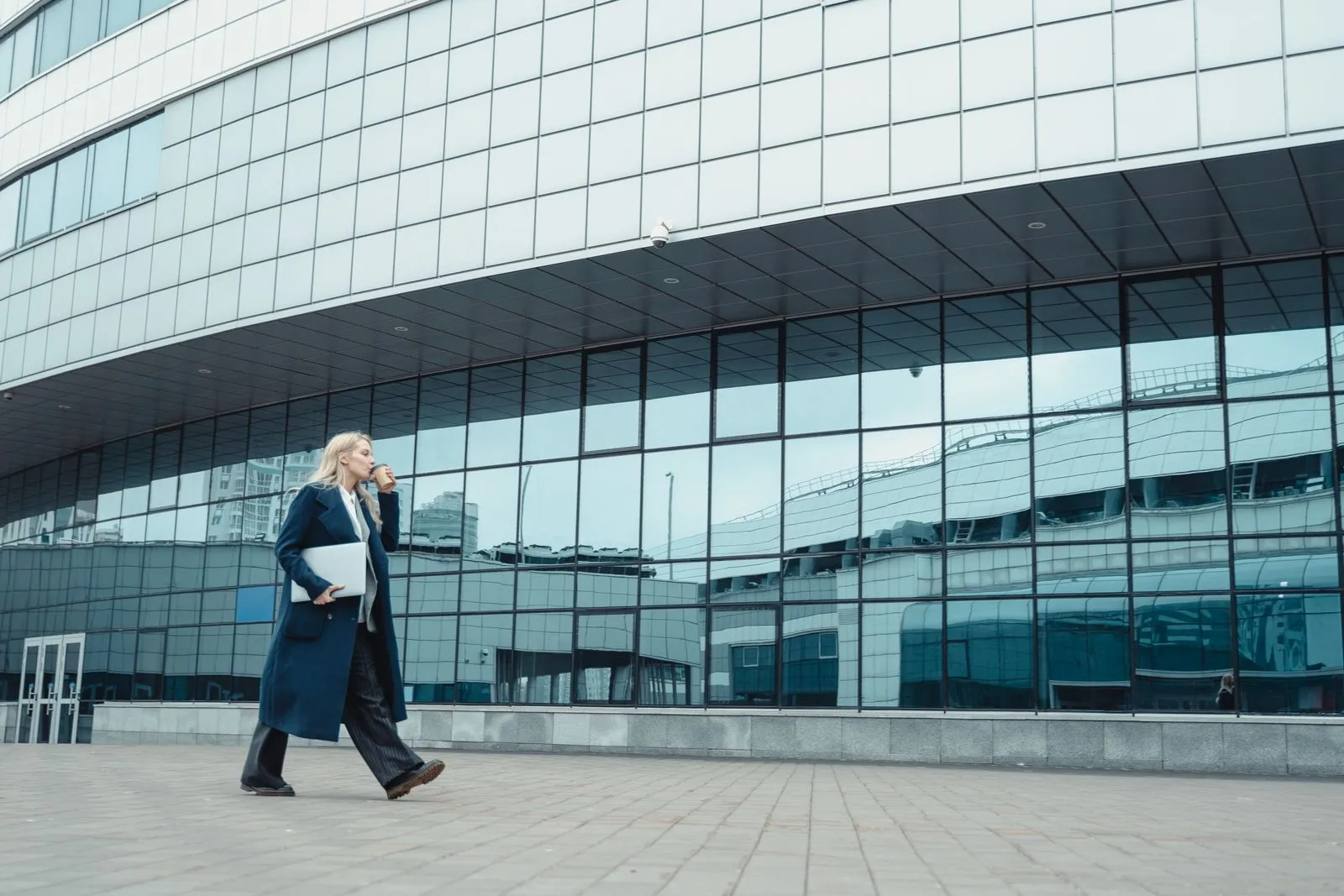Building Efficient Business Operations: A Practical 2026 Guide - Aviy AI invoicing