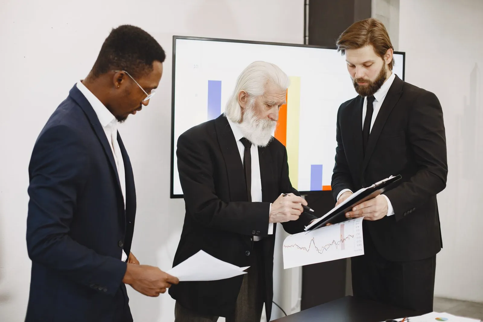 Cross-Border Invoicing Explained: The Complete 2026 Guide - Aviy AI invoicing