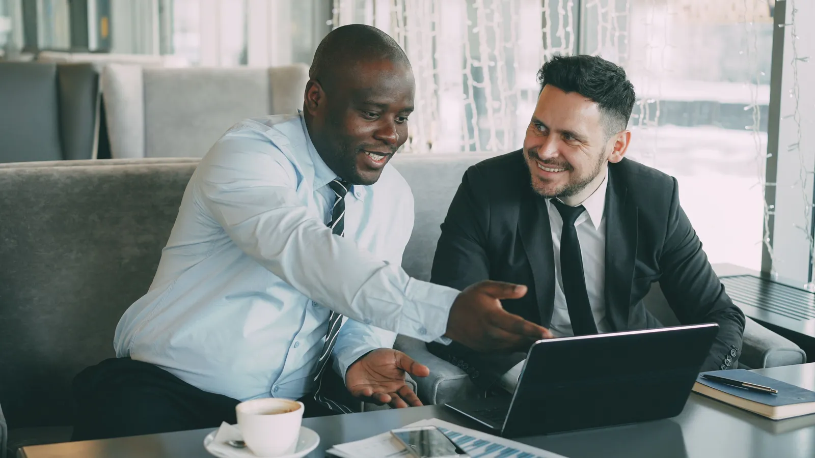 Financial Metrics That Improve Revenue: The Practical 2026 Guide - Aviy AI invoicing