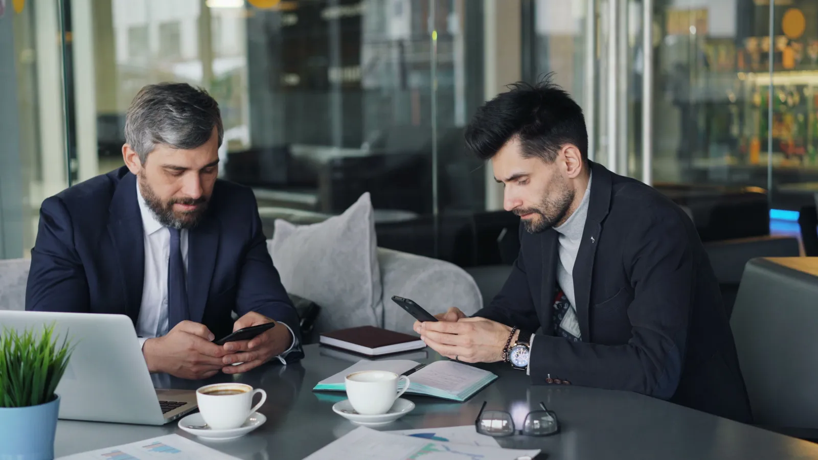 How to Start a Virtual Assistant Business (Complete 2026 Guide) - Aviy AI invoicing