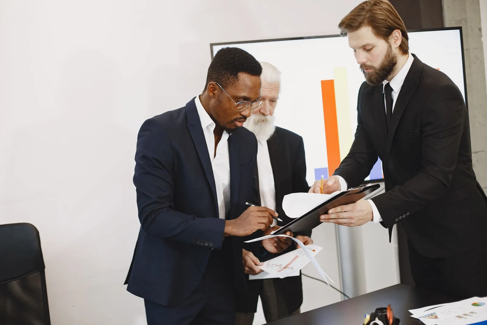 Invoice Document Management Systems Explained - Aviy AI invoicing