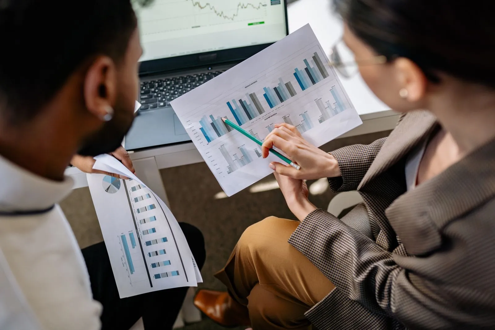 Invoice Retrieval Strategies: How to Find Any Invoice in Seconds - Aviy AI invoicing